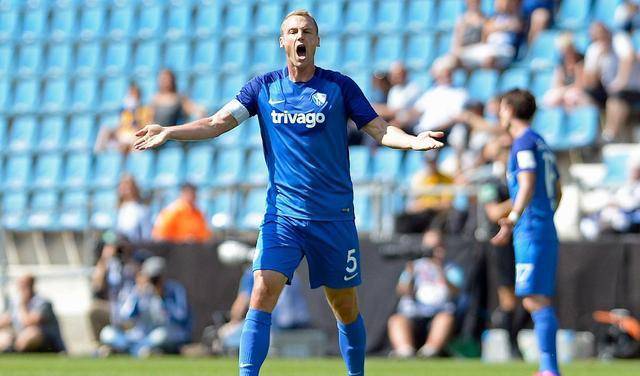 包含埃弗顿胜卡迪夫城，保级前景乐观的词条