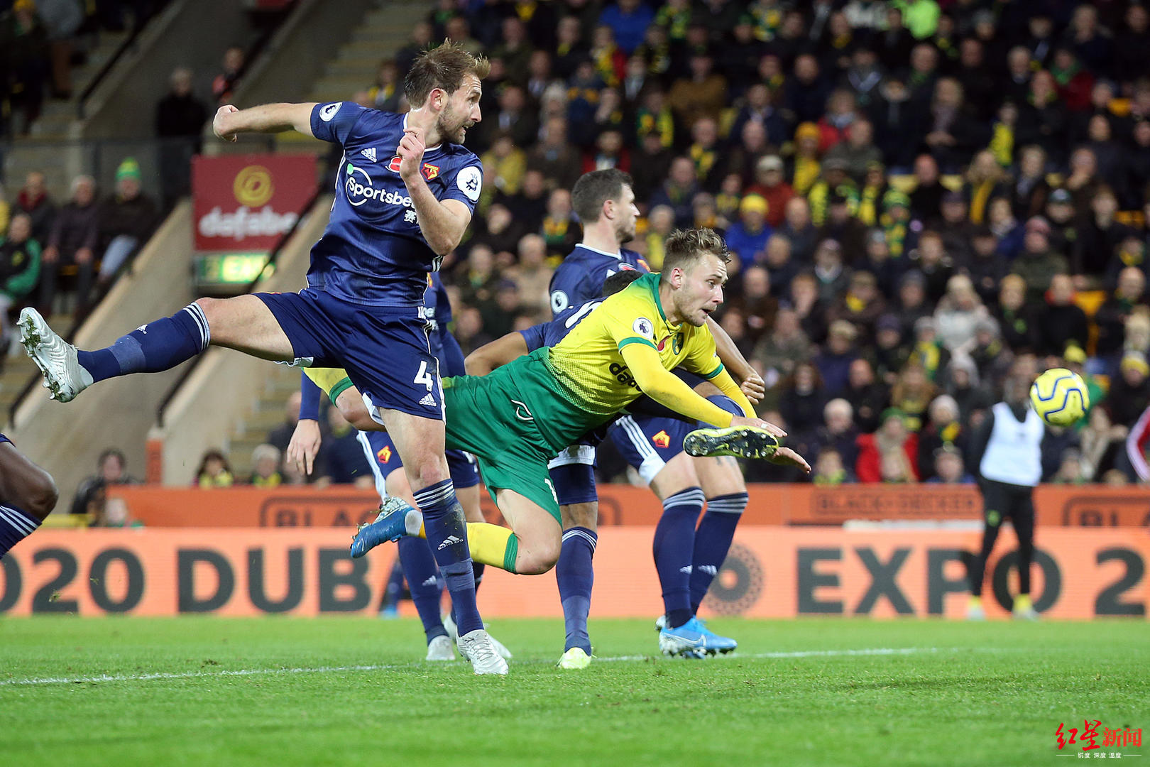 斯图加特球员稳守攻守，帮助球队获得斩获