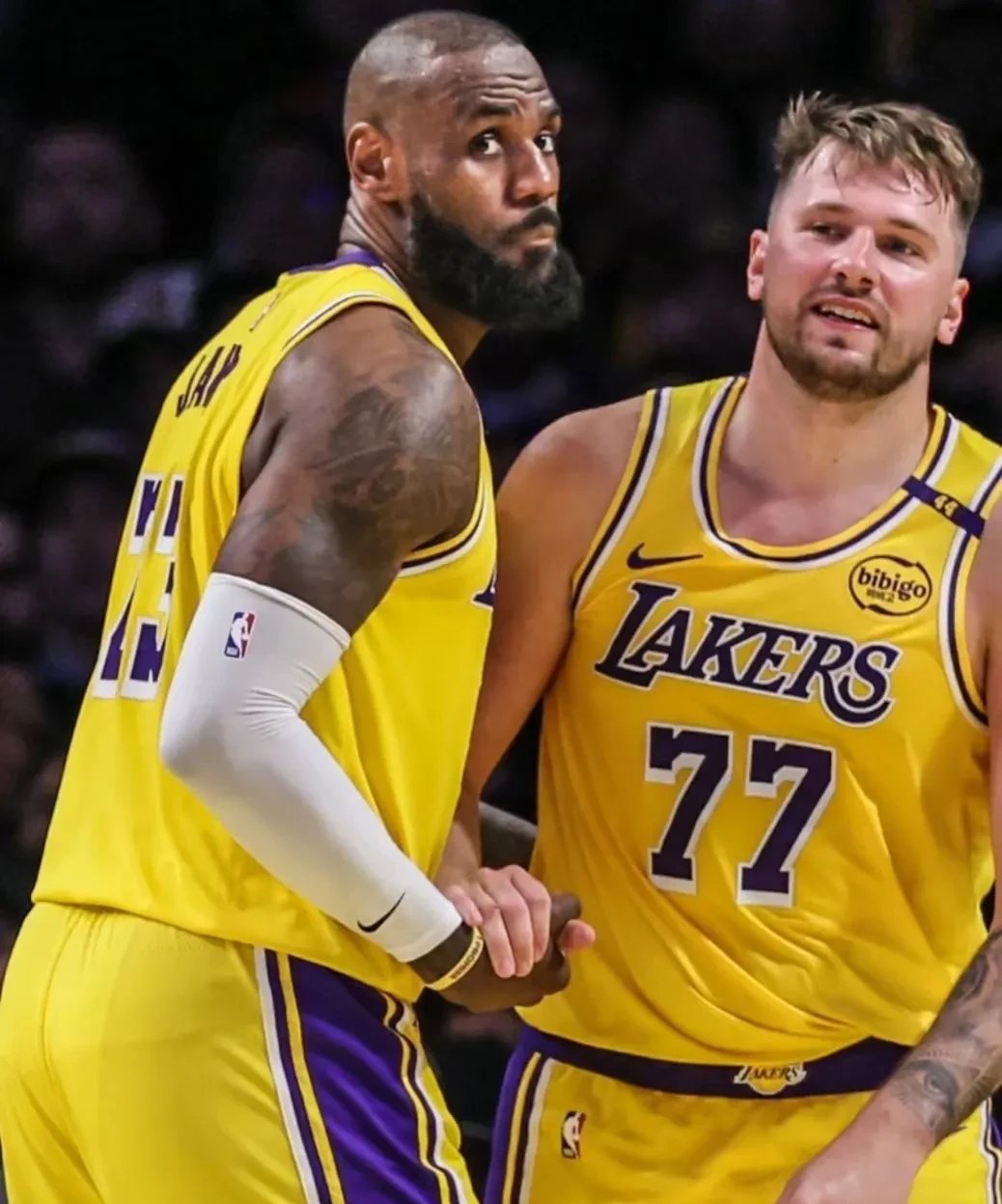 湖人大胜马刺，豪取胜利