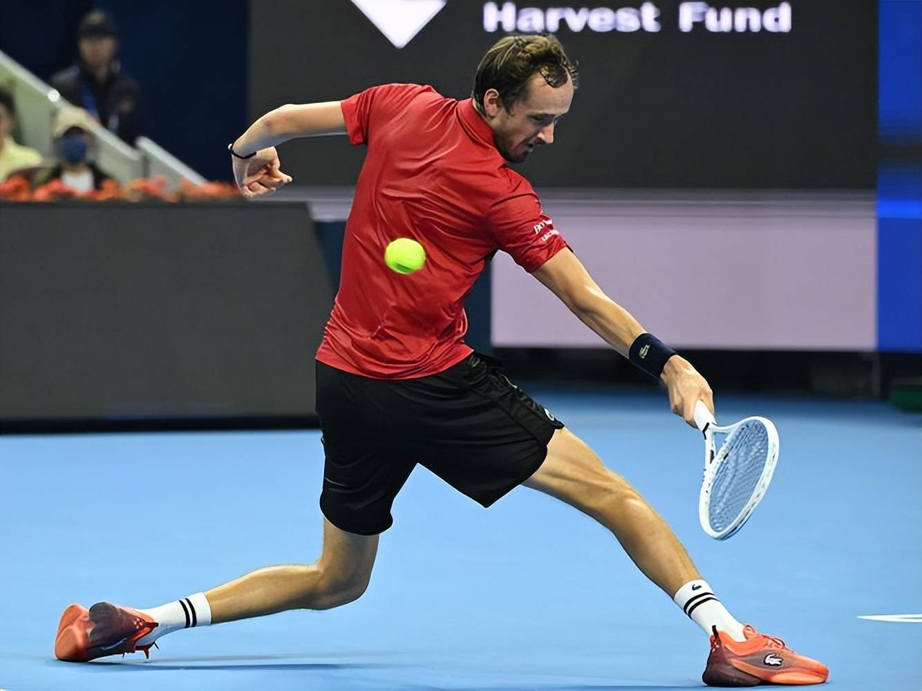 澳大利亚网球队力克欧洲网球队，梅德韦杰夫关键制胜的简单介绍