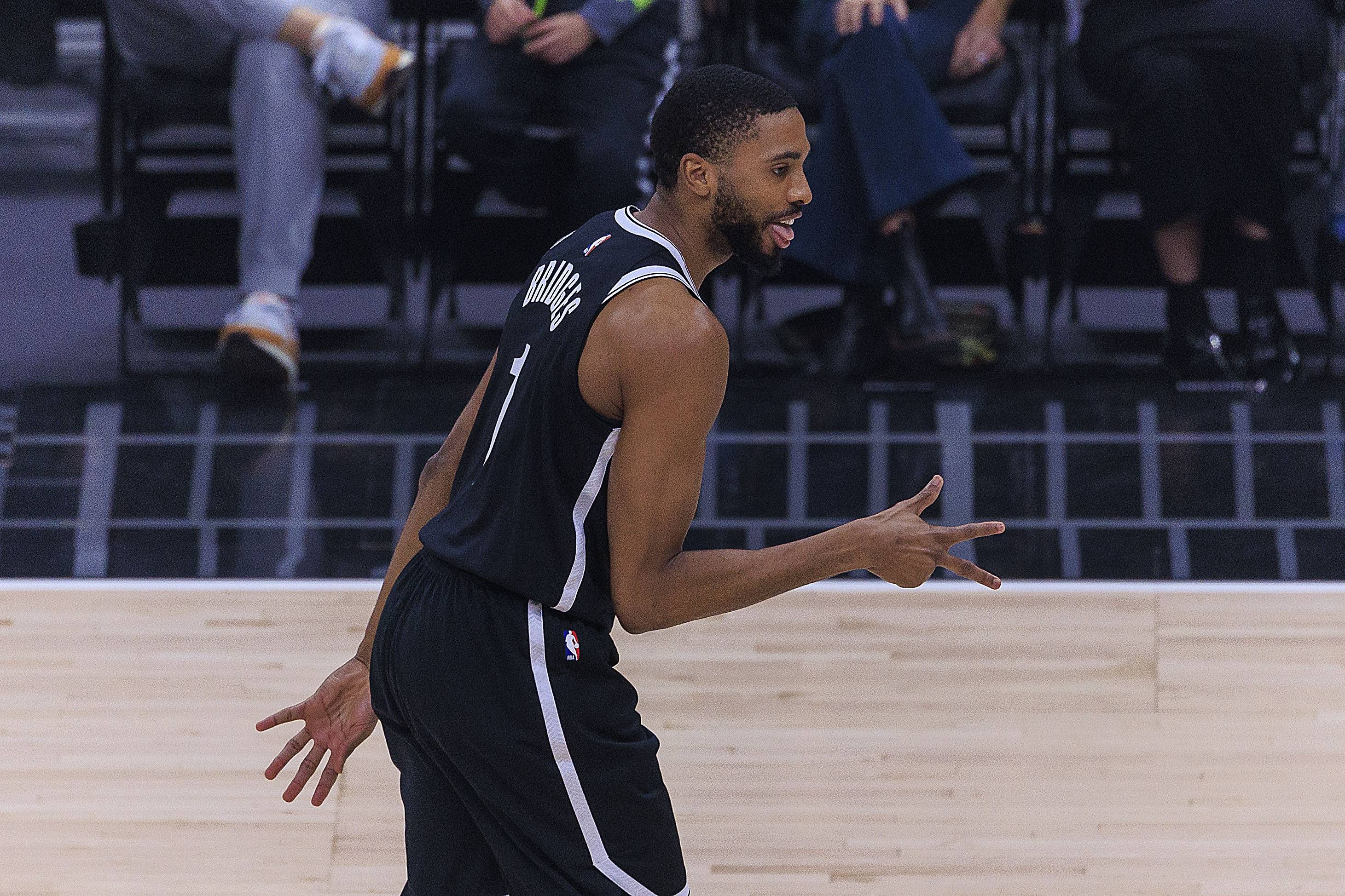 篮网惨败尼克斯,遭遇失利 篮网惨败尼克斯,遭遇失利