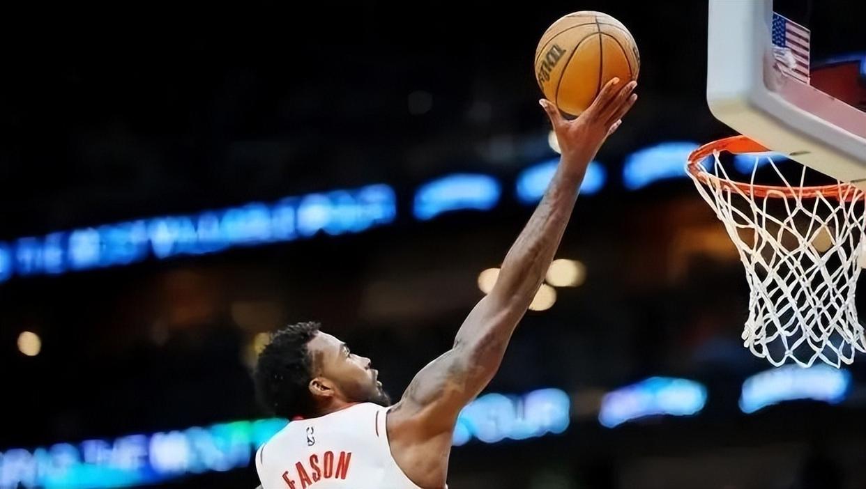 火箭力克黄蜂，迎来胜利