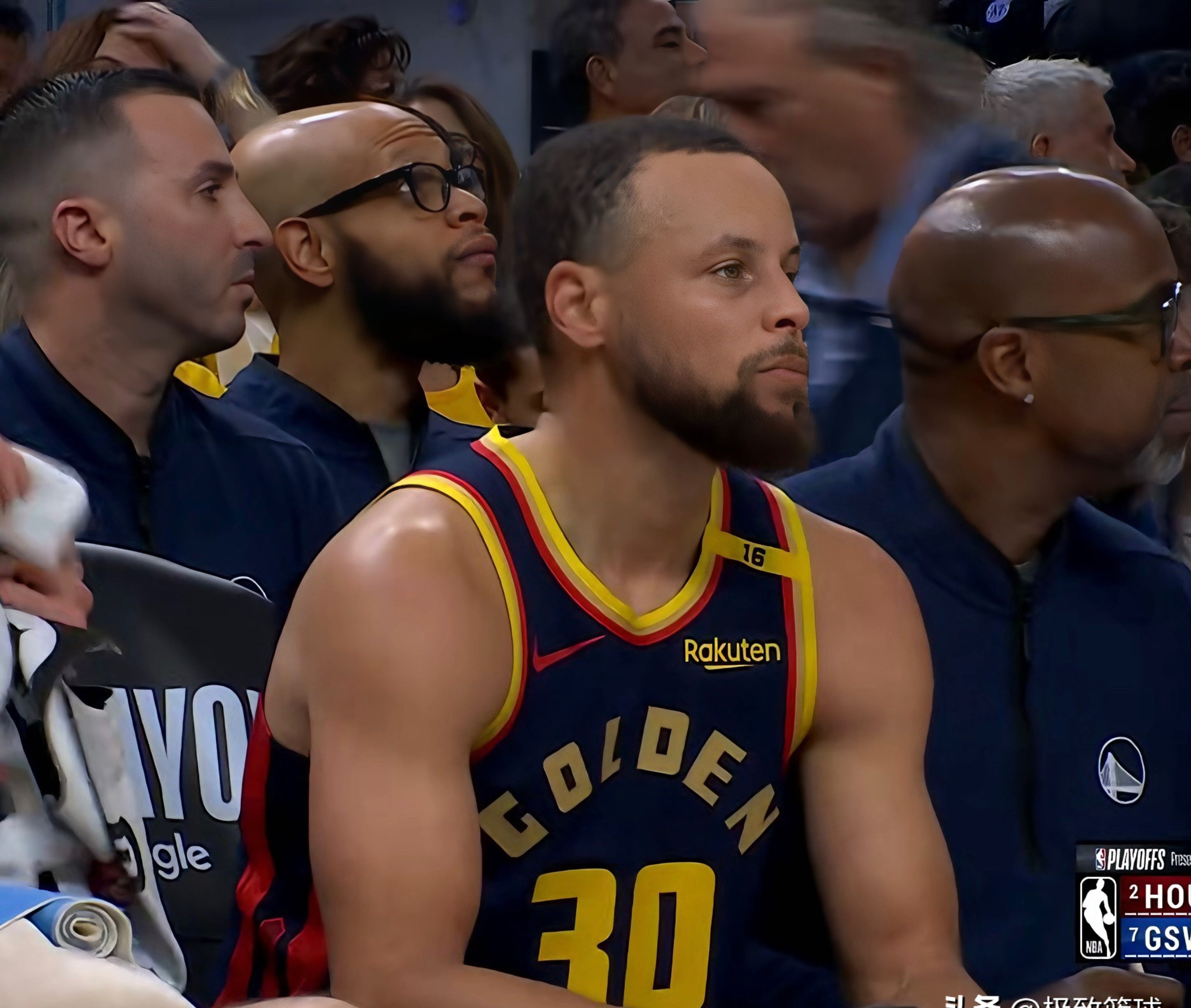 勇士球员史蒂芬-库里伤愈复出 勇士球员史蒂芬-库里伤愈复出