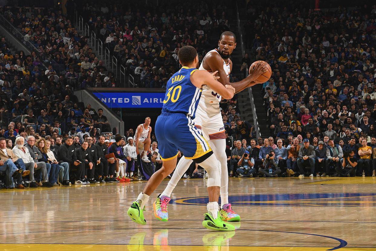 篮网战胜灯泡队登顶赛区的简单介绍 篮网战胜灯泡队登顶赛区的简单介绍