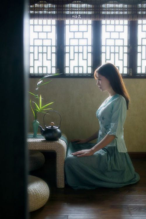 跨越太平洋的巨星对决，德罗赞50分击穿广东防线