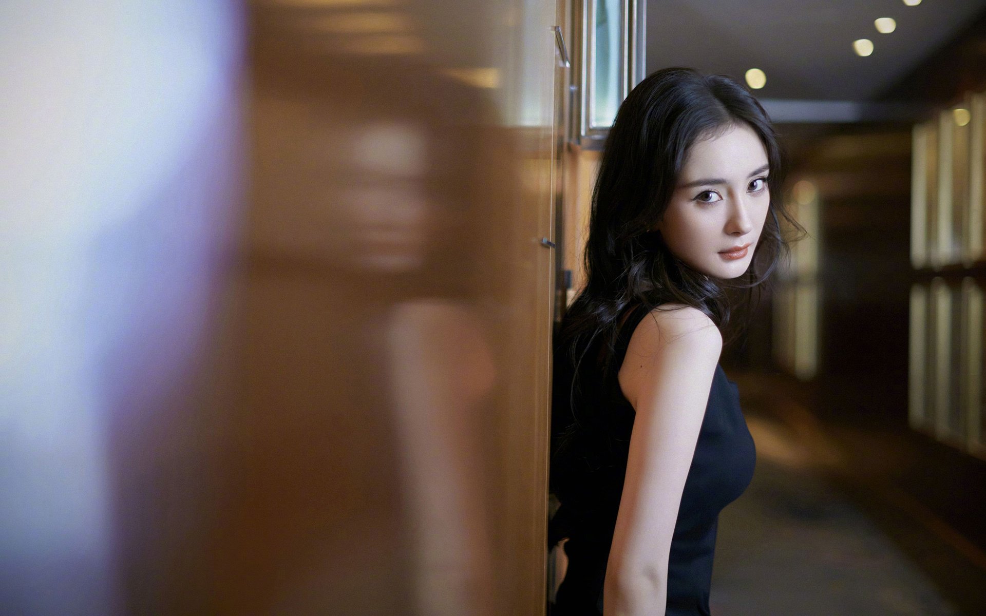 争冠黄昏，光影交错，当英超的狂飙遇上佩德里的另一种统治力