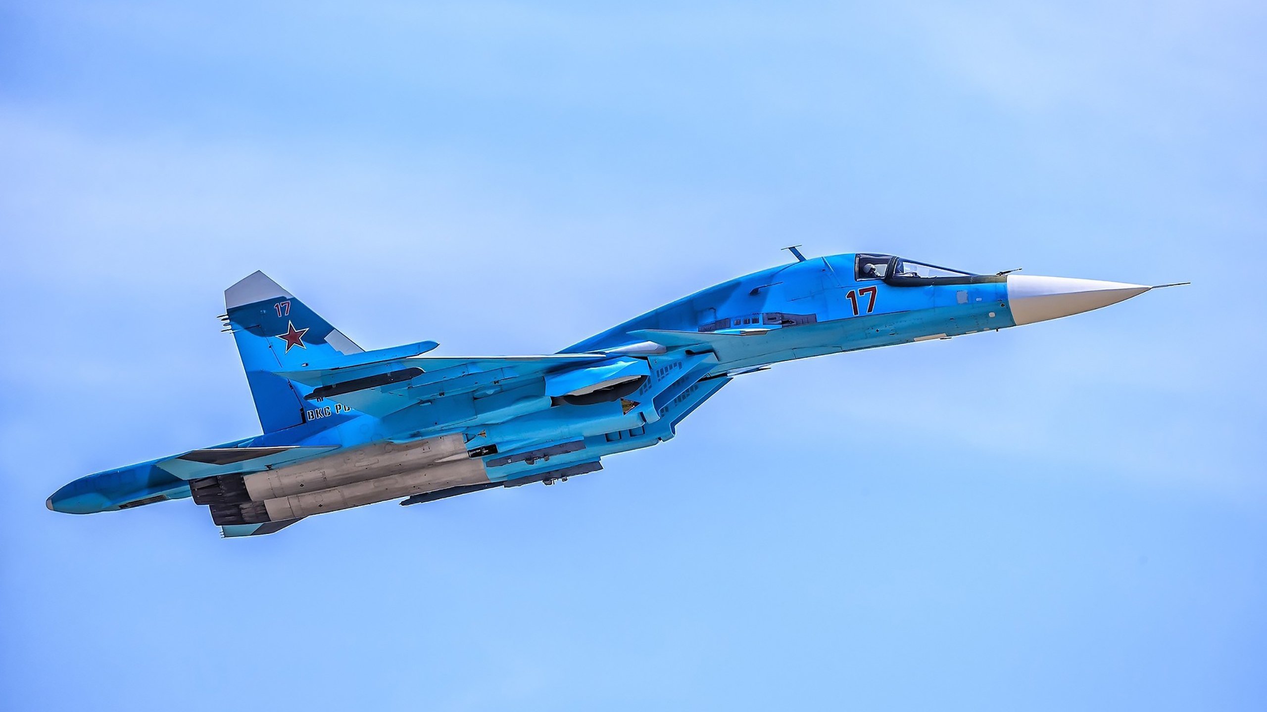 征服的两种姿态,从橄榄球场的铁血碾压到欧冠赛场的个人英雄主义