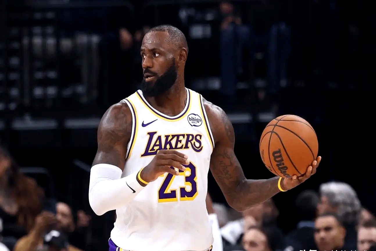 山西队对阵鹈鹕,詹姆斯在焦点战证明自己 山西队对阵鹈鹕,詹姆斯在焦点战证明自己