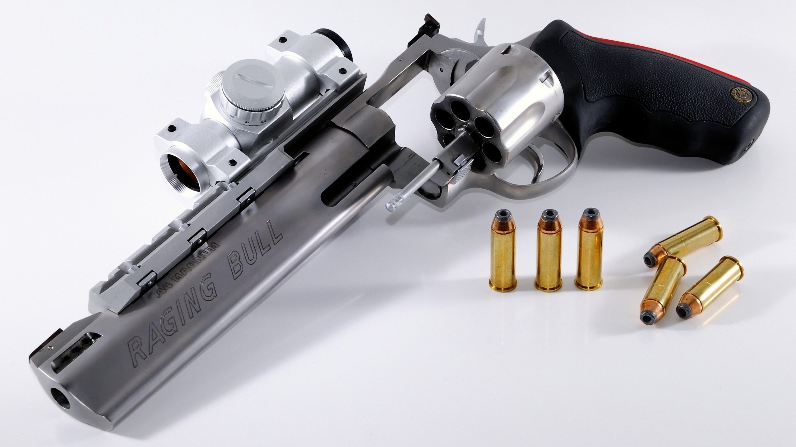 开云下载-哈兰德一手掌控比赛风云，厄瓜多尔制霸苏格兰绿茵场