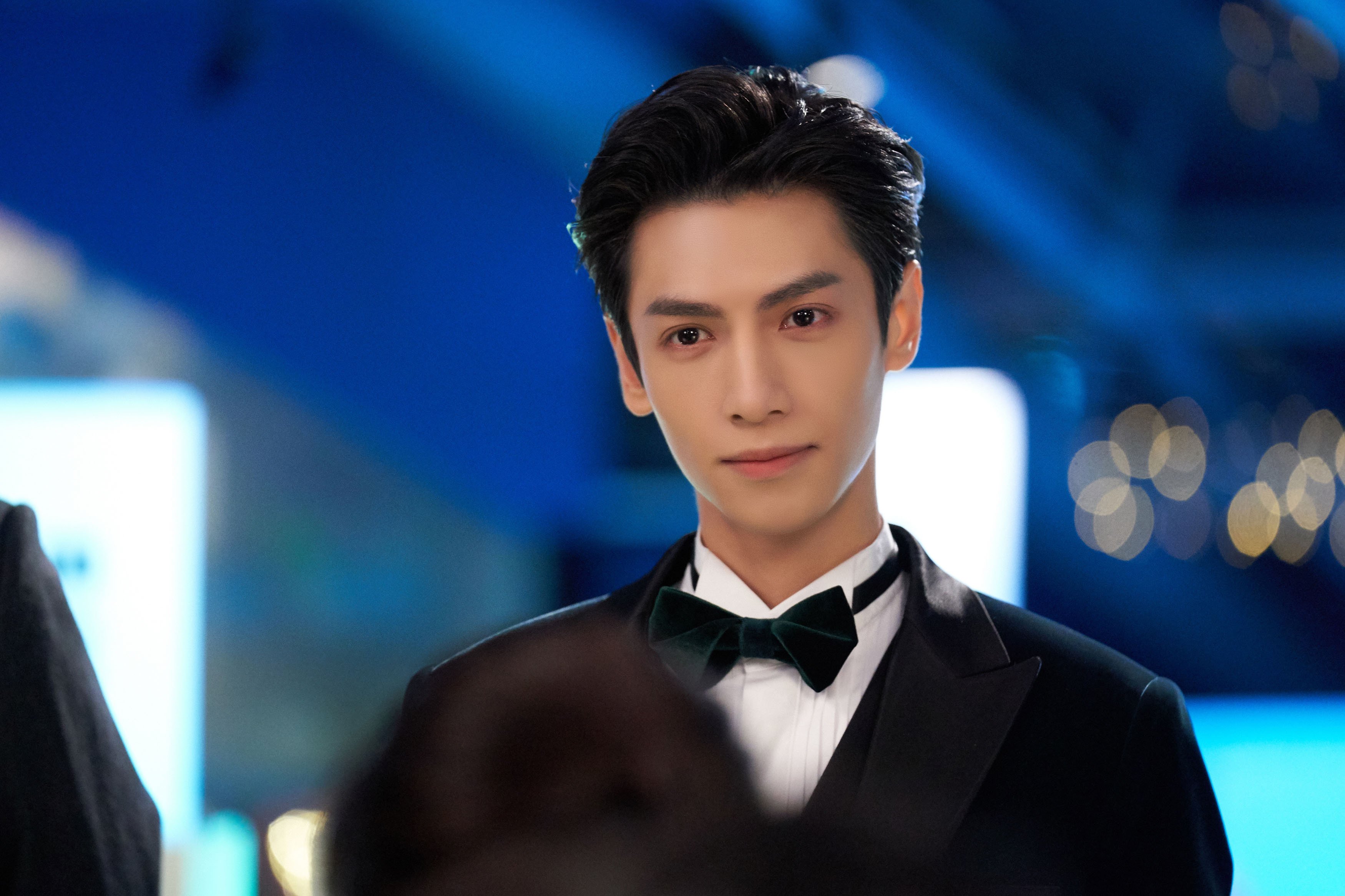 西决生死战焦点战，那不勒斯强势晋级，哥伦比亚梦碎绿茵